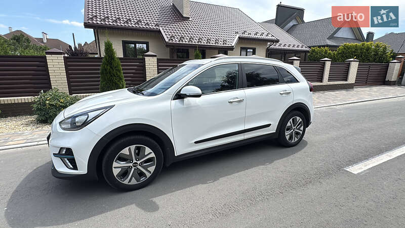 Внедорожник / Кроссовер Kia Niro 2018 в Полтаве фото 5 Внедорожник / Кроссовер Kia Niro 2018 в Полтаве