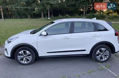 Внедорожник / Кроссовер Kia Niro 2021 в 