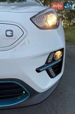 Внедорожник / Кроссовер Kia Niro 2021 в 