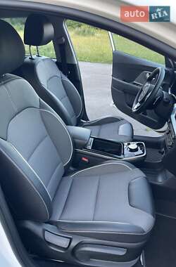 Внедорожник / Кроссовер Kia Niro 2021 в 