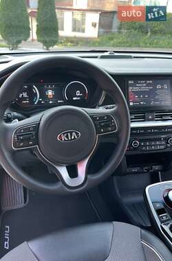 Внедорожник / Кроссовер Kia Niro 2021 в 