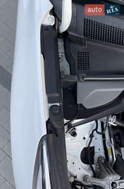 Внедорожник / Кроссовер Kia Niro 2021 в 