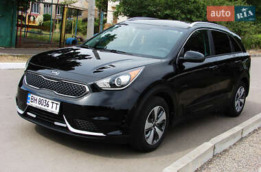 Позашляховик / Кросовер Kia Niro 2017 в Одесі