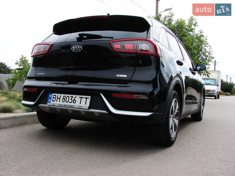 Внедорожник / Кроссовер Kia Niro 2017 в Одессе