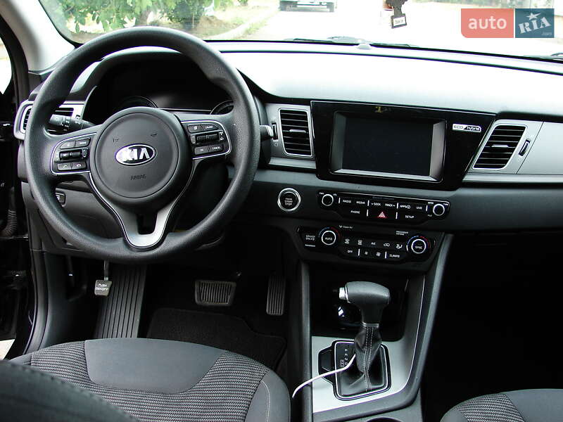Внедорожник / Кроссовер Kia Niro 2017 в Одессе
