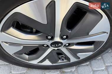 Внедорожник / Кроссовер Kia Niro 2020 в 