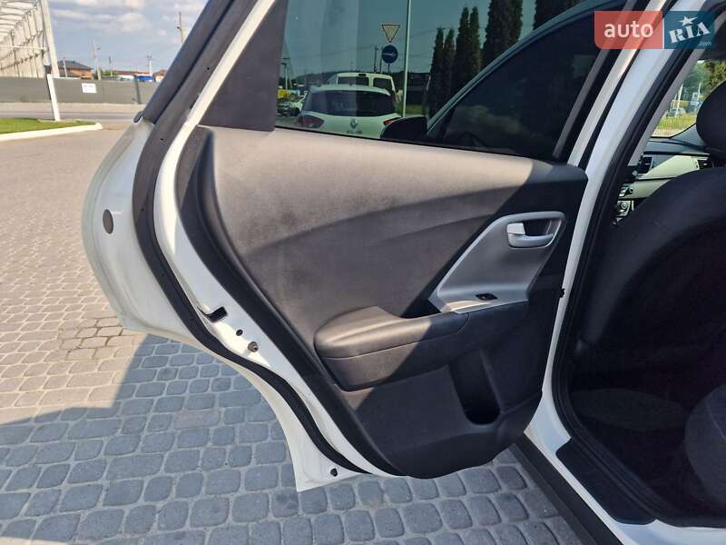 Позашляховик / Кросовер Kia Niro 2018 в Львові