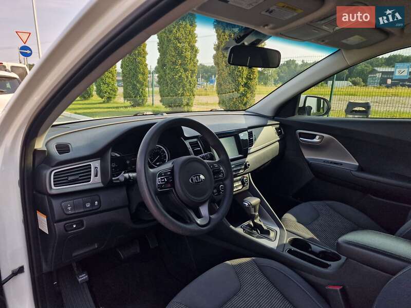 Позашляховик / Кросовер Kia Niro 2018 в Львові