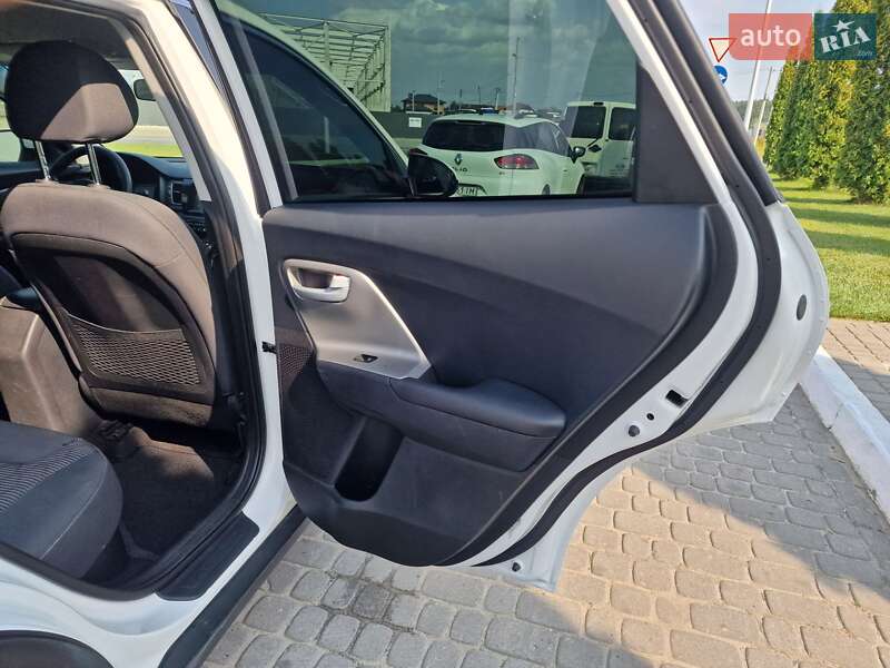 Позашляховик / Кросовер Kia Niro 2018 в Львові