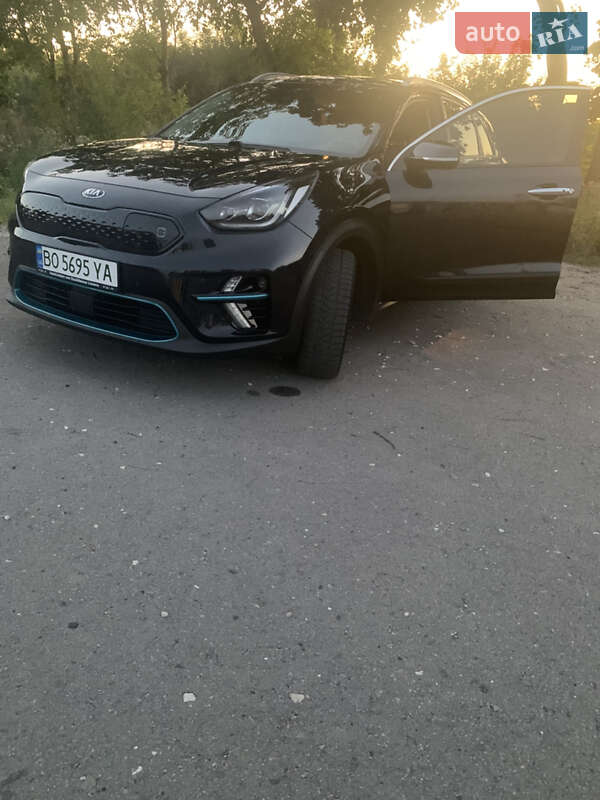 Внедорожник / Кроссовер Kia Niro 2019 в Тернополе