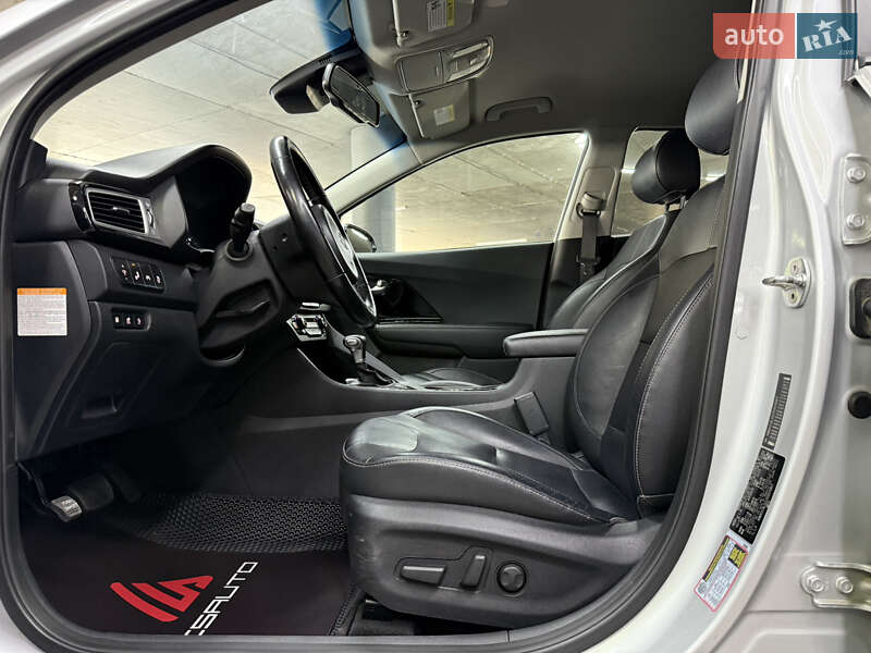Позашляховик / Кросовер Kia Niro 2017 в Одесі фото 21 Позашляховик / Кросовер Kia Niro 2017 в Одесі