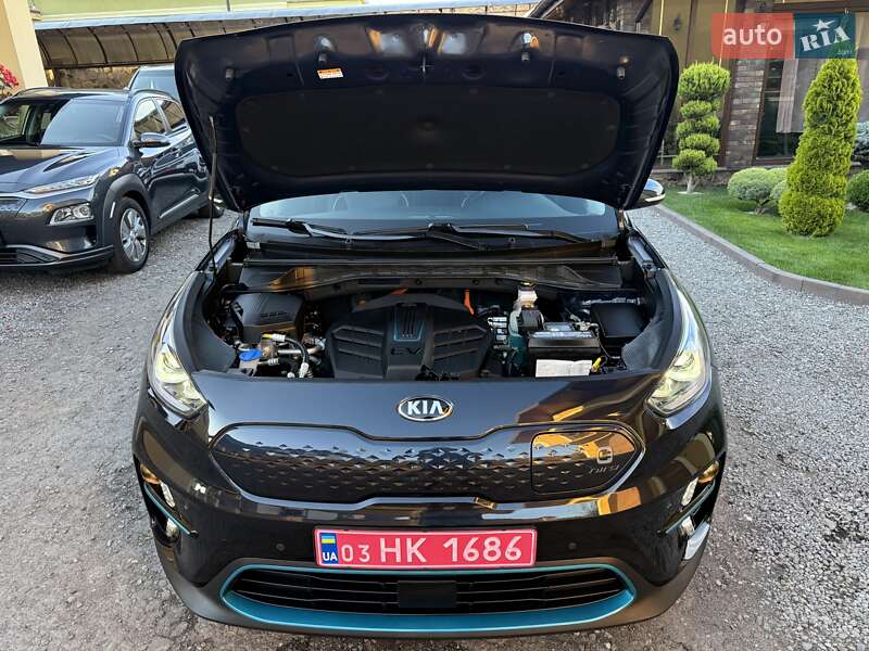 Позашляховик / Кросовер Kia Niro 2020 в Львові