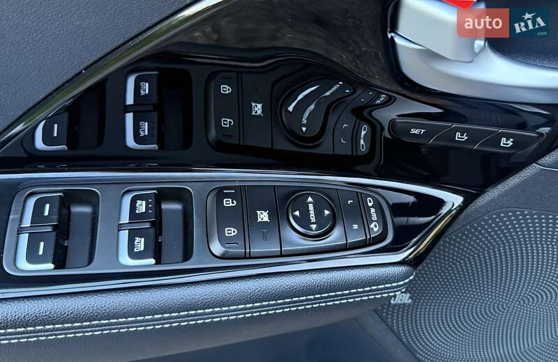 Позашляховик / Кросовер Kia Niro 2020 в Львові