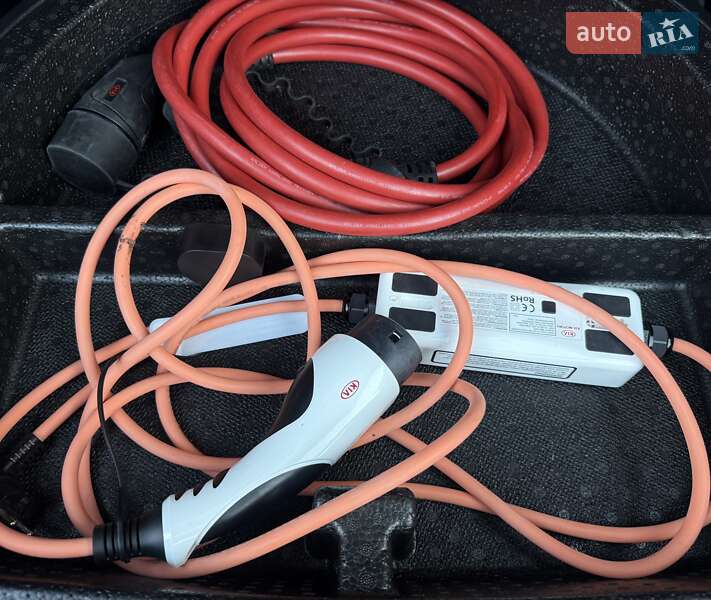 Позашляховик / Кросовер Kia Niro 2020 в Львові