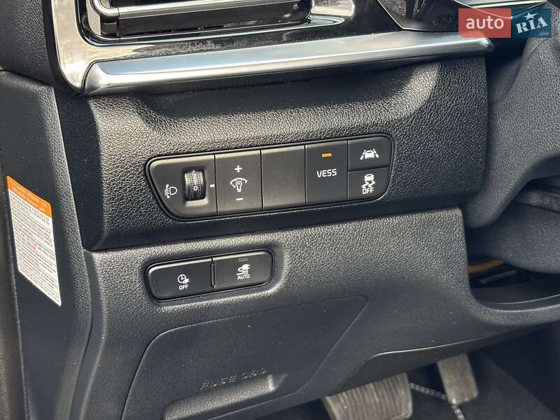 Позашляховик / Кросовер Kia Niro 2020 в Львові