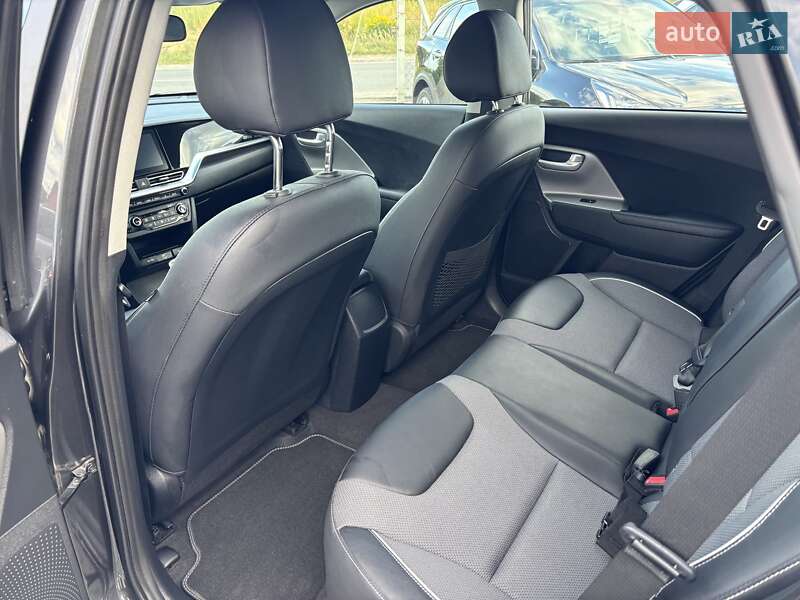 Позашляховик / Кросовер Kia Niro 2020 в Львові