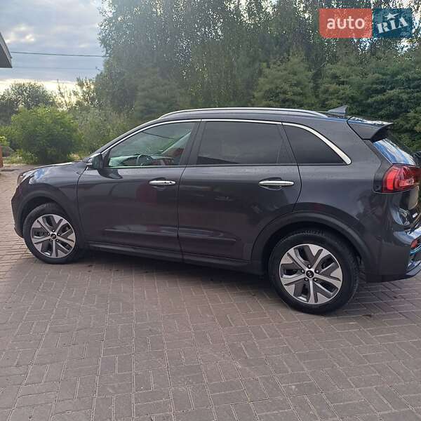 Внедорожник / Кроссовер Kia Niro 2020 в Дубно