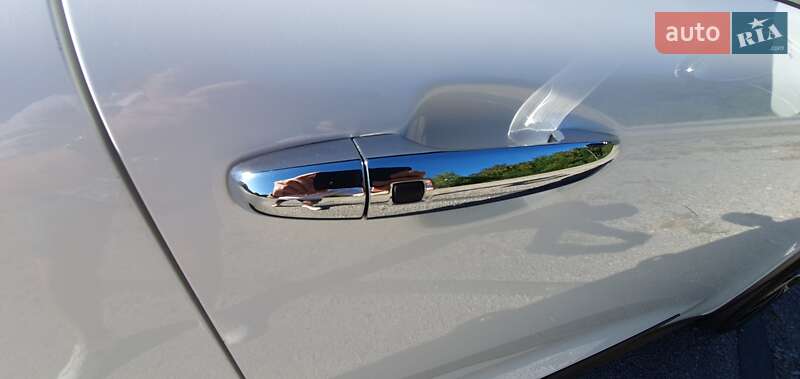 Внедорожник / Кроссовер Kia Niro 2019 в Днепре