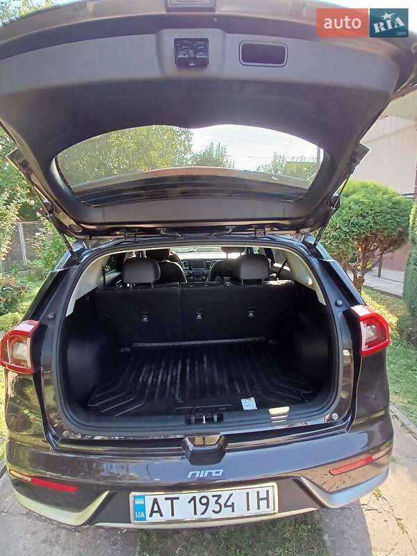 Внедорожник / Кроссовер Kia Niro 2017 в Ивано-Франковске