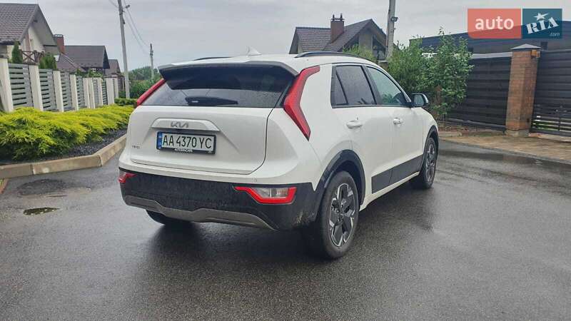 Позашляховик / Кросовер Kia Niro 2023 в Києві