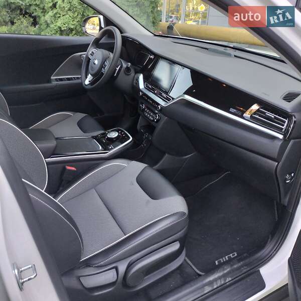 Позашляховик / Кросовер Kia Niro 2021 в Дніпрі фото 11 Позашляховик / Кросовер Kia Niro 2021 в Дніпрі