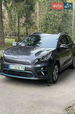 Позашляховик / Кросовер Kia Niro 2019 в Києві