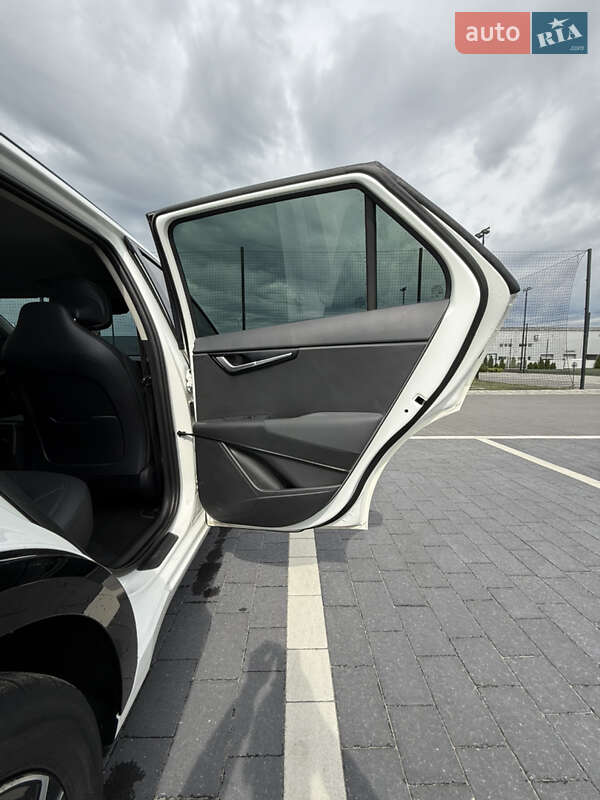 Внедорожник / Кроссовер Kia Niro 2022 в Мукачево фото 4 Внедорожник / Кроссовер Kia Niro 2022 в Мукачево