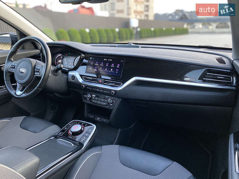 Позашляховик / Кросовер Kia Niro 2021 в Львові