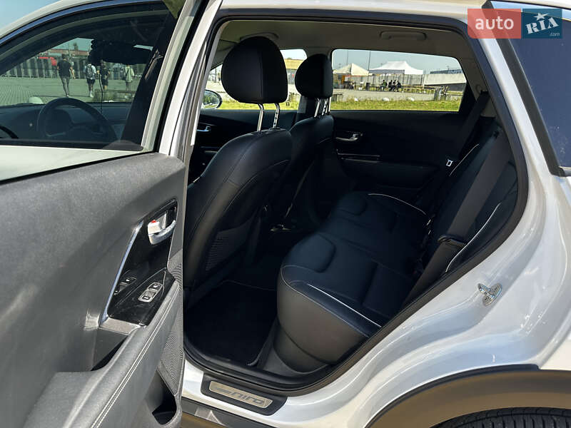 Позашляховик / Кросовер Kia Niro 2019 в Львові