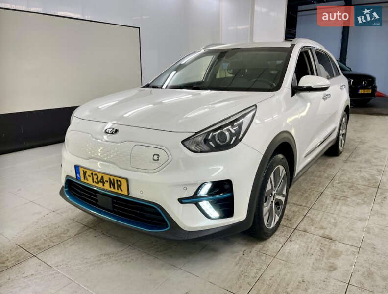 Позашляховик / Кросовер Kia Niro 2020 в Тернополі