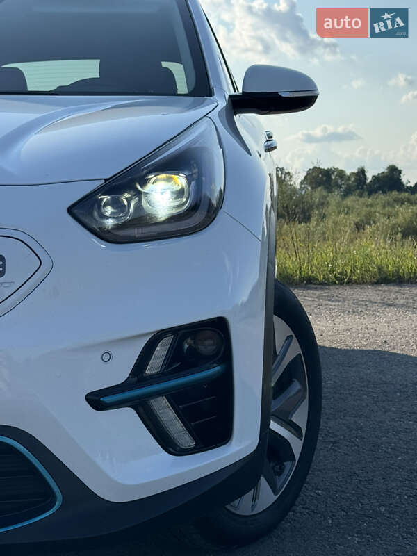 Внедорожник / Кроссовер Kia Niro 2021 в Дрогобыче