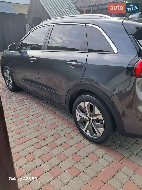 Внедорожник / Кроссовер Kia Niro 2020 в Львове фото 26 Внедорожник / Кроссовер Kia Niro 2020 в Львове