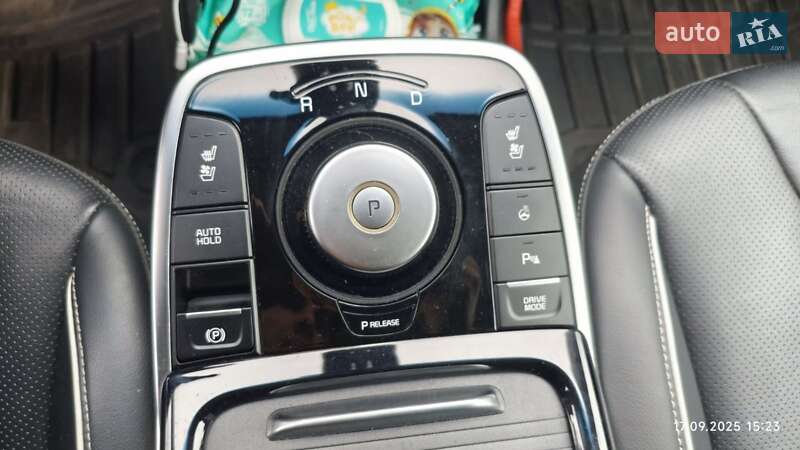 Внедорожник / Кроссовер Kia Niro 2019 в Нежине