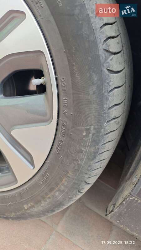 Внедорожник / Кроссовер Kia Niro 2019 в Нежине