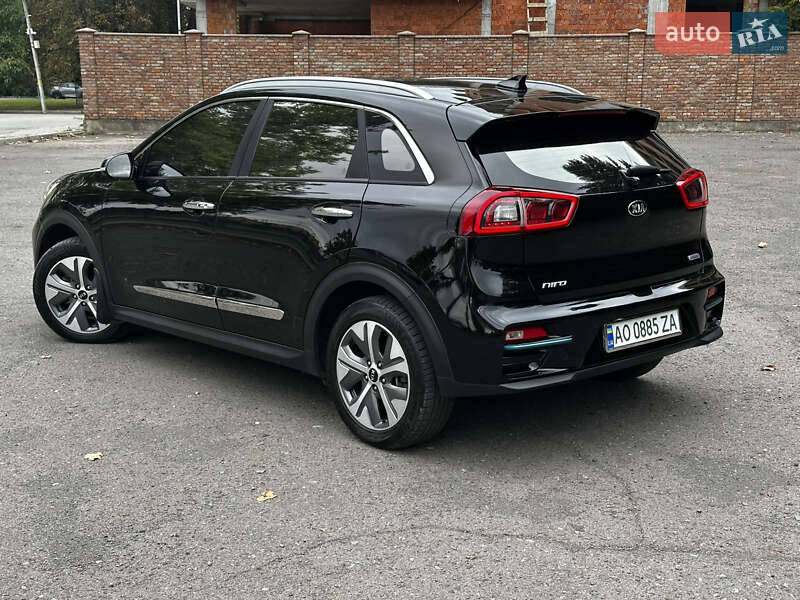 Внедорожник / Кроссовер Kia Niro 2018 в Мукачево