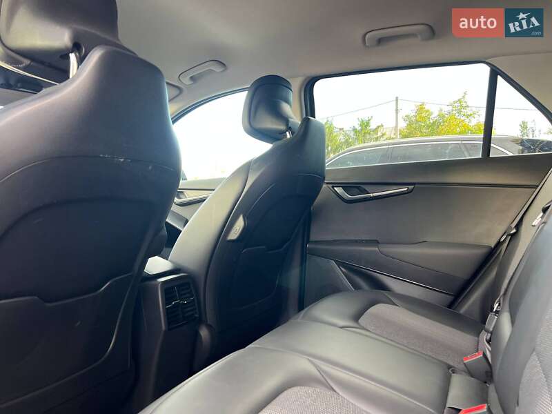 Внедорожник / Кроссовер Kia Niro 2024 в Ивано-Франковске