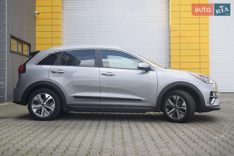 Внедорожник / Кроссовер Kia Niro 2022 в Ровно