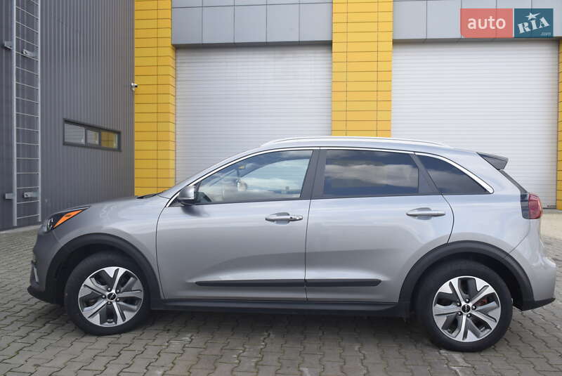 Внедорожник / Кроссовер Kia Niro 2022 в Ровно