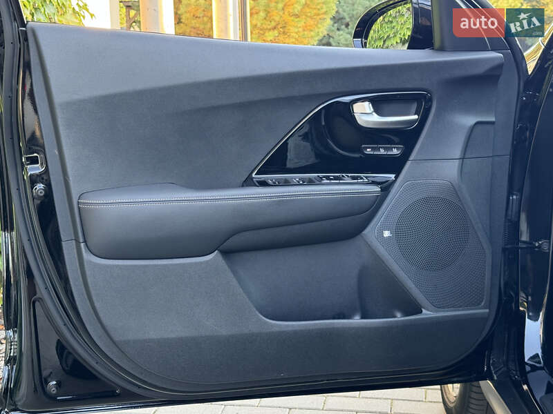 Позашляховик / Кросовер Kia Niro 2020 в Києві фото 35 Позашляховик / Кросовер Kia Niro 2020 в Києві