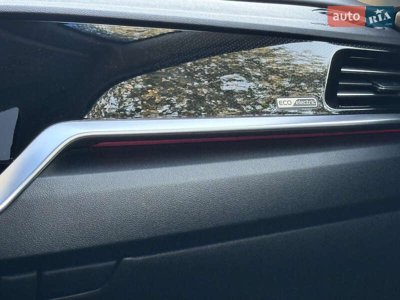 Позашляховик / Кросовер Kia Niro 2020 в Києві фото 72 Позашляховик / Кросовер Kia Niro 2020 в Києві