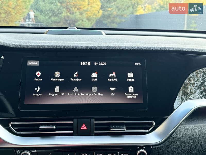 Позашляховик / Кросовер Kia Niro 2020 в Києві фото 82 Позашляховик / Кросовер Kia Niro 2020 в Києві