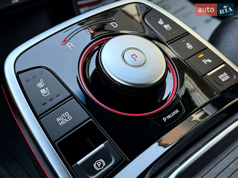 Позашляховик / Кросовер Kia Niro 2020 в Києві фото 92 Позашляховик / Кросовер Kia Niro 2020 в Києві