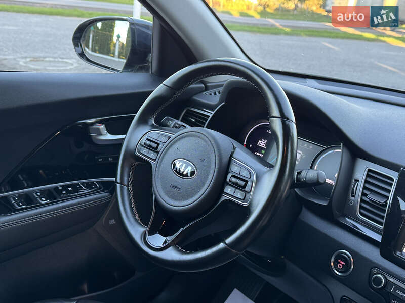 Внедорожник / Кроссовер Kia Niro 2020 в Дубно