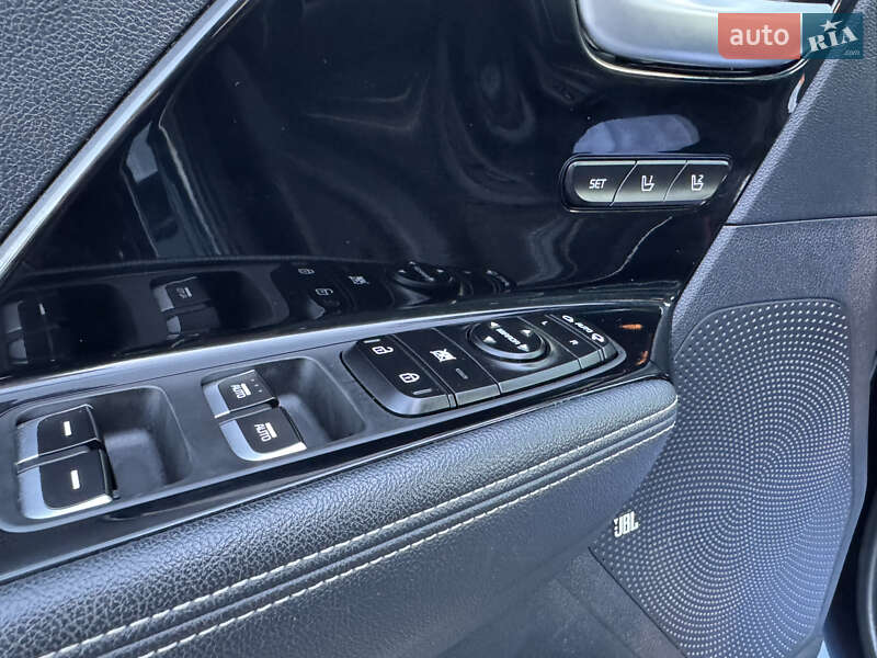 Внедорожник / Кроссовер Kia Niro 2020 в Дубно