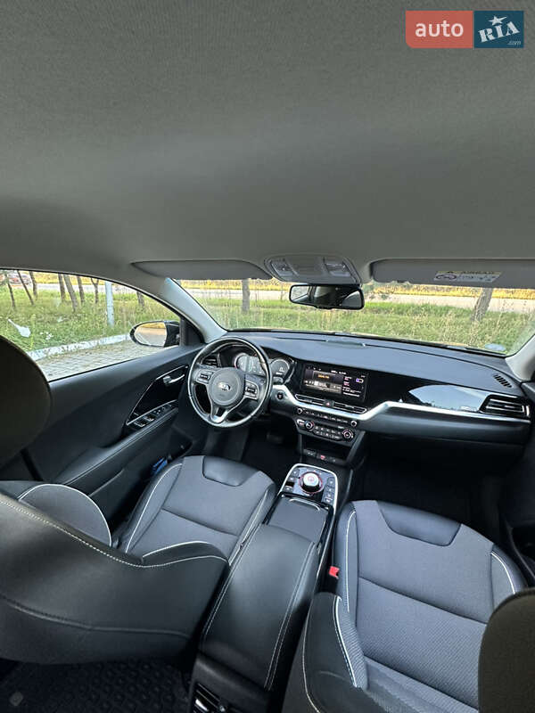 Внедорожник / Кроссовер Kia Niro 2020 в Золочеве фото 50 Внедорожник / Кроссовер Kia Niro 2020 в Золочеве