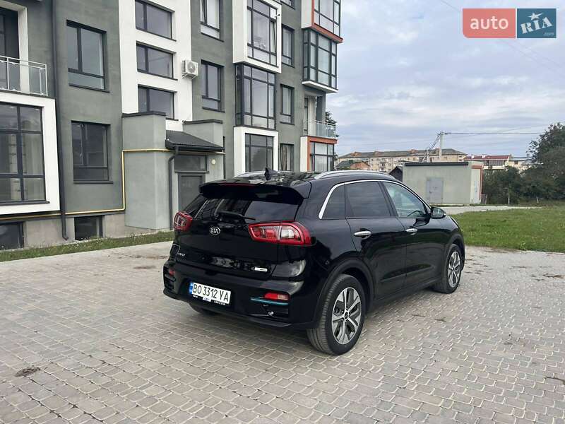 Внедорожник / Кроссовер Kia Niro 2018 в Чорткове фото 11 Внедорожник / Кроссовер Kia Niro 2018 в Чорткове