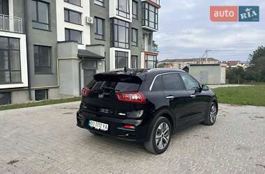 Внедорожник / Кроссовер Kia Niro 2018 в 