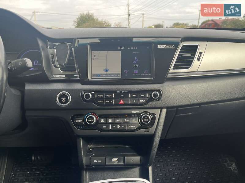 Внедорожник / Кроссовер Kia Niro 2018 в Чорткове фото 24 Внедорожник / Кроссовер Kia Niro 2018 в Чорткове