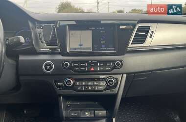Внедорожник / Кроссовер Kia Niro 2018 в 