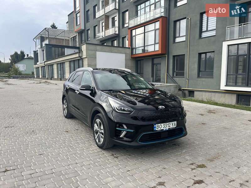 Внедорожник / Кроссовер Kia Niro 2018 в 
